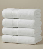 ⁦White Gold Bath Towel 70×140 – Pure Egyptian Cotton Luxury⁩ - الصورة ⁦2⁩