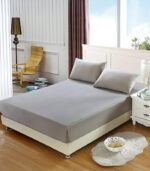 ⁦100% Cotton Fitted Bed Sheet – Natural Comfort & Perfect Fit⁩ - الصورة ⁦2⁩