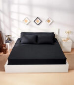 ⁦100% Cotton Fitted Bed Sheet – Natural Comfort & Perfect Fit⁩ - الصورة ⁦5⁩