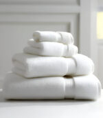 ⁦White Gold Hand Towel 33×33 – Pure Egyptian Cotton Softness⁩ - الصورة ⁦2⁩