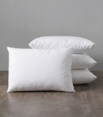 ⁦Premium Microfiber Pillow – Soft & Comfortable⁩ - الصورة ⁦3⁩